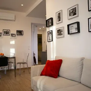 Colosseo Brightful With Rooftop Apartment Rom