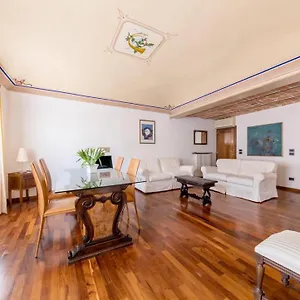  Apartment Royal Domus - Via Mazzini Italy